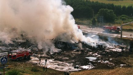 Les restes du Concorde d'Air France qui s'est &eacute;cras&eacute; le 25 juillet 2000 &agrave; Gonesse (Val-d'Oise), faisant 113 morts. (JOACHIM BERTRAND / MINISTERE DE L'INTERIEUR / AFP)