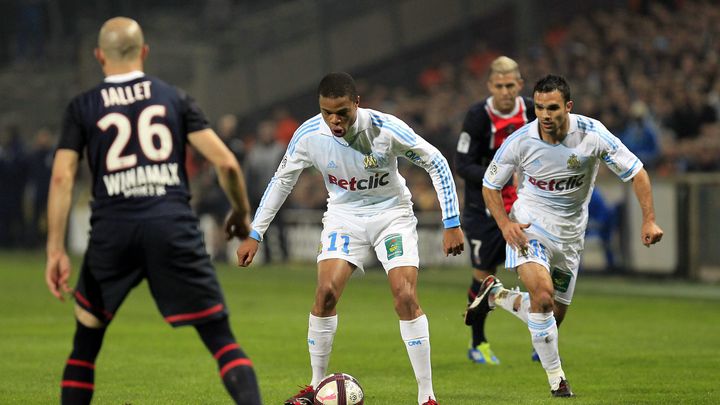 Loïc Rémy face au PSG, le 27 novembre 2011, dernière victoire marseillaise à domicile dans le "Classique" en Ligue 1. (MAXPPP)