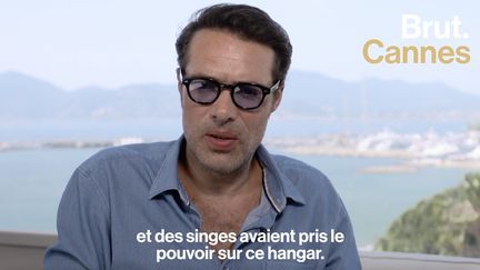 Présent au festival de Cannes pour présenter son dernier film “Mascarade”, le réalisateur Nicolas Bedos revient sur ses 3 galères de tournage avec le journaliste Augustin Trapenard.