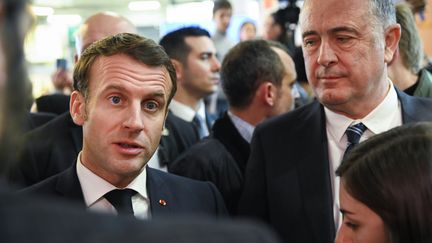 Le président Emmanuel Macron au Salon de l'agriculture à Paris le 22 février 2020. C'est en marge de cette visite qu'il a été interpellé par un activiste camerounais. (REMI DECOSTER / HANS LUCAS)