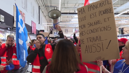 Grande distribution : la bataille des salaires continue chez Auchan (franceinfo)