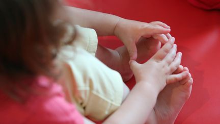 Enfant dans une crèche inter-entreprise. Image d'illustration.&nbsp; (FRANCOIS DESTOC / MAXPPP)