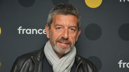 Michel Cymès, fondateur du magazine Dr Good. (JEAN-CHRISTOPHE BOURDILLAT / RADIO FRANCE)