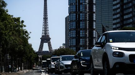 En 2019, le trafic automobile a baissé de 8% à Paris, d'après un document de la ville révélé par "Les Echos", le 21 février 2020.&nbsp; (PHILIPPE LOPEZ / AFP)