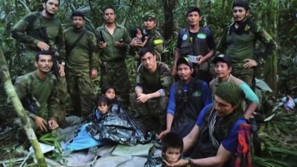 Colombie : quatre enfants retrouvés vivants dans la jungle après un crash aérien (France 3)