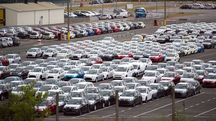 Zone de stockage du site PSA Peugeot Citro&euml;n d'Aulnay-sous-Bois (Seine-Saint-Denis), le 9 juin 2011. (MARTIN BUREAU / AFP)