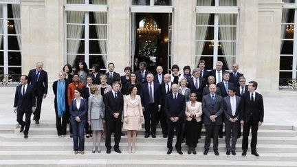 Sur les 34 membres du gouvernement Ayrault, 24 se présentent aux législatives. (LIONEL BONAVENTURE / AFP)