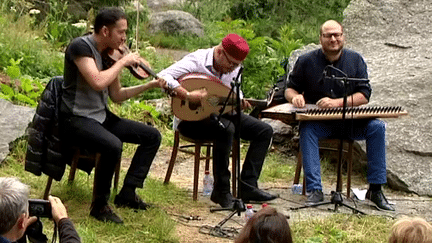 Le trio du concert en montagne
 (France 3 / Culturebox)