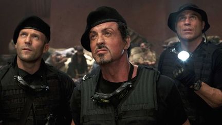 Jason Statham, Sylvester Stallone et Randy Couture dans &quot;The Expandables&quot;, dont Stallone vient de tourner la suite en Bulgarie
 (Nana Productions / SIPA)