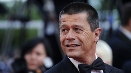 Emmanuel Carrère lors de la projection "Des Hommes et des Dieux" à la 63e édition du Festival de Cannes, en 2010.&nbsp; (ANNE-CHRISTINE POUJOULAT / AFP)