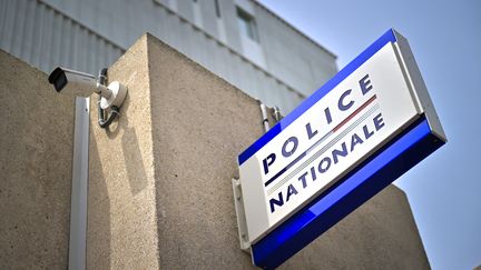 Un policier de la BAC à Bordeaux ouvre le feu et tue un homme menaçant avec un couteau