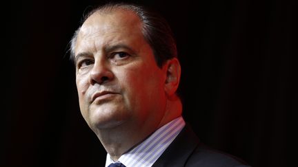 Les 4 Vérités : "Nous allons commencer à baisser les impôts", affirme Jean-Christophe Cambadélis