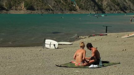 Sécheresse : des cours d’eau au plus bas au lac de Serre-Pinçon