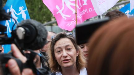 La pr&eacute;sidente de la Manif pour tous, Ludovine de La Roch&egrave;re, lors d'une conf&eacute;rence de presse, le 5 mai 2013 &agrave; Paris. (LOIC VENANCE / AFP)