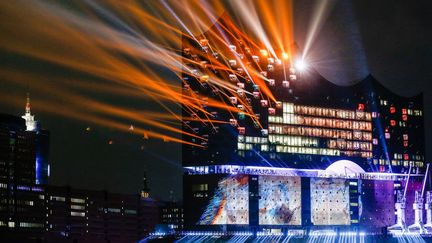 La Philharmonie de Hambourg le soir de son inauguration (11 janvier 2017) 
 (Markus Scholz/dpa/picture-alliance/MaxPPP)