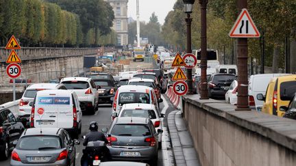 Un bouchon au Quai des Tuileries. (FRANCOIS GUILLOT / AFP)