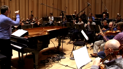 Jean-François Heisser à la tête de l'orchestre régional de Poitou-Charente
 (France 3)