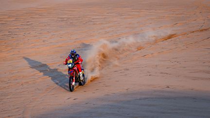 Nacho Cornejo a remporté la 9e étape du Dakar motos, mardi. (FREDERIC LE FLOC H / DPPI)