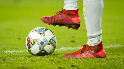 Coronavirus : le foot reprend et les restaurants rouvrent en Allemagne