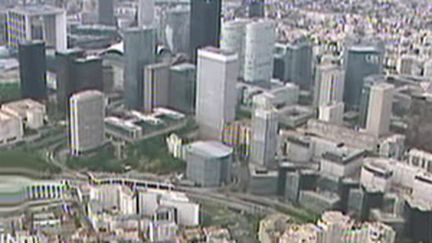 Les jeunes interpellés convergeaient selon la police vers le quartier de la Défense (Hauts-de-Seine). (France 2)