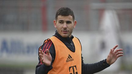 Le défenseur Lucas Hernandez, le 12 octobre 2021 à Munich (Allemagne). (FRANK HOERMANN / SVEN SIMON / AFP)