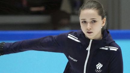 JO de Pékin : le dopage de la patineuse russe Kamila Valieva prend une tournure diplomatique (FRANCEINFO)