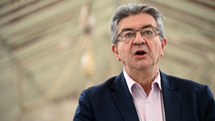 Jean-Luc Mélenchon, fondateur de La France Insoumise, le 28 avril 2022. (CHRISTOPHE ARCHAMBAULT / AFP)