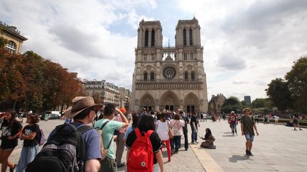 Notre-Dame de Paris : les statues s'envolent