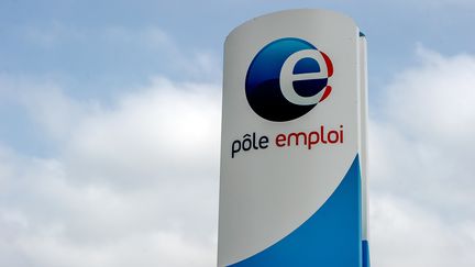 Le logo de l'agence Pôle Emploi d'Armentières (Nord), le 27 août 2014. (PHILIPPE HUGUEN / AFP)