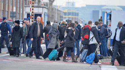 Attentats de Bruxelles : mouvement de panique à l'aéroport