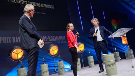 La journaliste Margaux Benn, le 9 octobre 2021, lors de la remise du prix&nbsp;Bayeux-Calvados.&nbsp; (SAMEER AL-DOUMY / AFP)