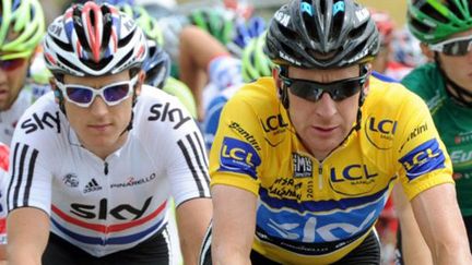 Bradley Wiggins en compagnie de son coéquipier Simon Gerrans