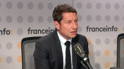 David Lisnard, maire de Cannes, président de Nouvelle Énergie et président de l’Association des Maires de France était l'invité de "franceinfo soir" mardi 3 décembre. (FRANCEINFO / RADIO FRANCE)