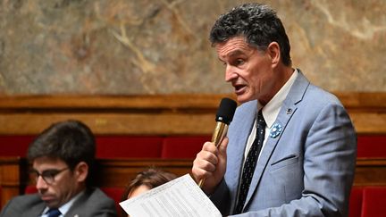 French MP from the independent parliamentary group Liot, Paul Molac delivers a speech during a question session to the government at the National Assembly in Paris on May 16, 2023. (EMMANUEL DUNAND / AFP)