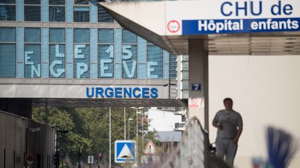 Le service des urgences&nbsp;du CHU de Nantes est en grève, le 27 août 2019. (LOIC VENANCE / AFP)