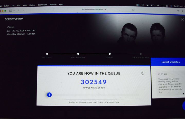 "Vous êtes maintenant dans la file d'attente. Il y a 302 549 personnes avant vous", pouvait-on lire samedi matin, 31 août 2024, sur la plateforme Ticketmaster en Grande-Bretagne... (VUK VALCIC / ZUMA PRESS WIRE / SHUTT / SIPA)