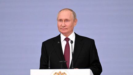 Le président russe, Vladimir Poutine, lors d'un discours à Moscou (Russie), le 20 septembre 2022. (GRIGORY SYSOYEV / SPUTNIK VIA AFP)