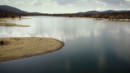 Sécheresse : des permis de construire à l'arrêt (France 2)