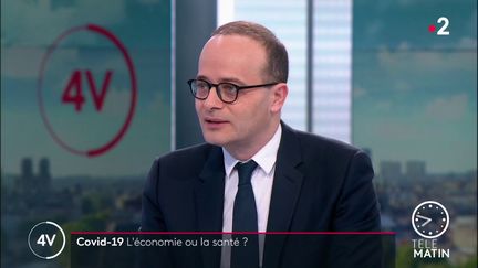 Covid-19 : « Il y a eu des excès dans les atteintes à la liberté », juge l’essayiste Mathieu Laine