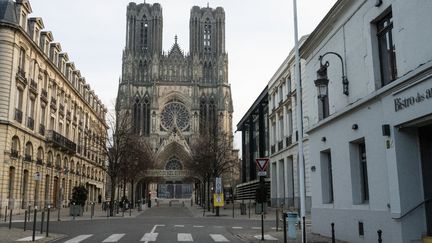 La cathédrale de Reims (Marne), le 6 décembre 2020. (SANDRINE MARTY / HANS LUCAS / AFP)