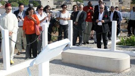 La cérémonie d'inauguration du «carré juif» dans le cimetière catholique de Varzea, à Praia, capitale du Cap-Vert, le 2 mai 2013. (AFP - STR)