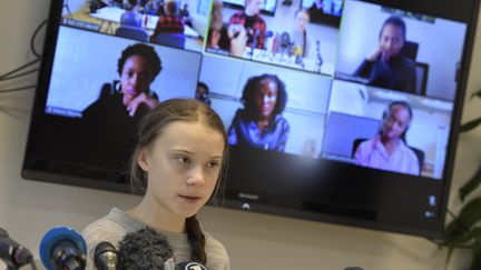 La militante suédoise&nbsp;Greta Thunberg, lors d'une réunion par visioconférence sur le climat avec des activistes et des experts en Afrique, le 31 janvier 2020. (PONTUS LUNDAHL / TT NEWS AGENCY)