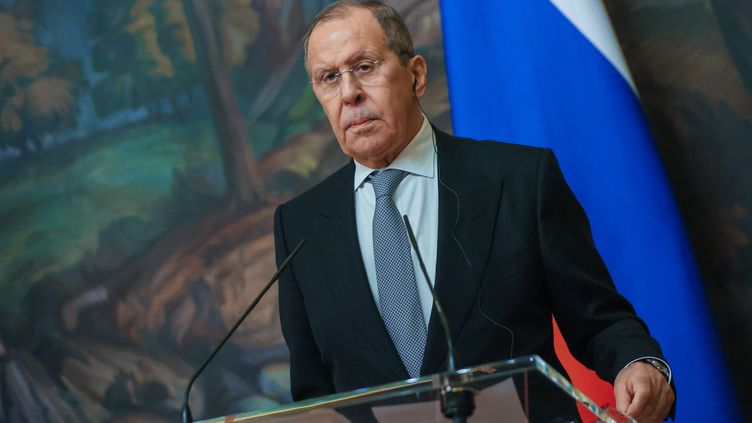 Le ministre russe des Affaires étrangères, Sergueï Lavrov, lors d'une conférence de presse avec son homologue iranien à Moscou, le 15 mars 2022, sur une image diffusée par son ministère. (RUSSIAN FOREIGN MINISTRY / SPUTNIK / AFP)