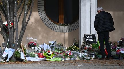 Le 16 octobre 2020, le professeur Samuel Paty a été décapité près de son collège à Conflans-Sainte-Honorine (Yvelines). Photo d'illustration. (ANNE-CHRISTINE POUJOULAT / AFP)