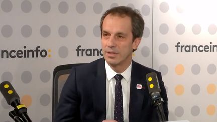 Christophe Fanichet, CEO of SNCF Voyageurs, at franceinfo on February 14, 2024.  (Franceinfo / Radio France)