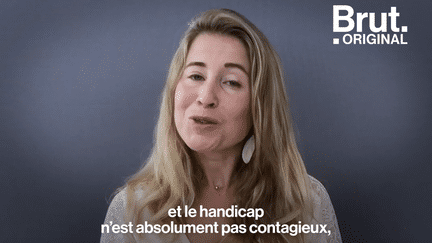 Elle est la première sourde de naissance à être devenue avocate en France. Aujourd'hui, Virginie Delalande a un message à faire passer aux entendants...