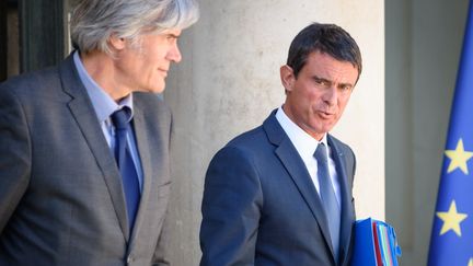 Stéphane Le Foll et Manuel Valls, le 22 août 2016, à Paris.&nbsp; (JULIEN MATTIA / AFP)