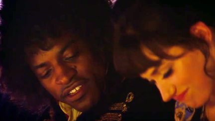 Andre 3000 est Jimi Hendrix dans le biopic "All is by my Side". Ici avec l'actrice Imogen Poots qui incarne Linda Keith.
 (Droits réservés)