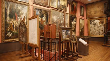 Les chefs-d’oeuvres du peintre symboliste Gustave Moreau sont exposés dans son atelier, à visiter jusqu’à 23 heures.
 (FRUMM John / hemis.fr)