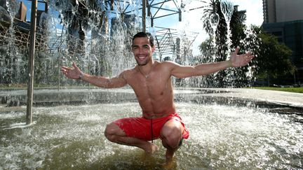 L'Italien Fabio Fognini a une autre technique. Apr&egrave;s les matchs, il file sous les fontaines.&nbsp; (FIONA HAMILTON / TENNIS AUSTRALIA / AFP)